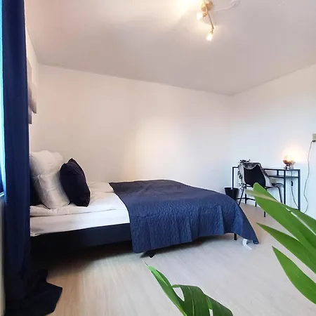 Double 10 With Free Parking Apartamento *