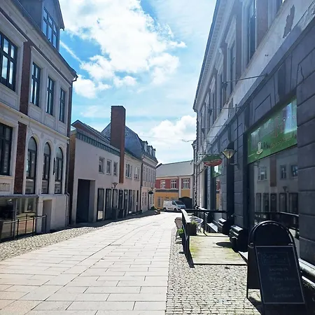 Double 10 With Free Parking Apartamento Hjørring