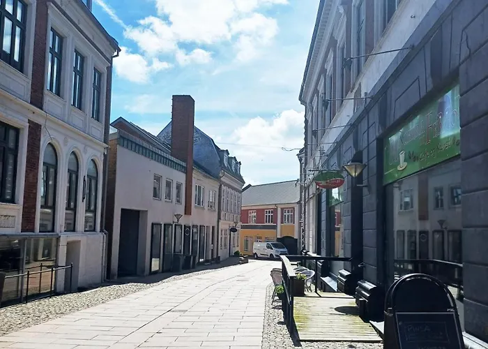 Double 10 With Free Parking Apartamento Hjørring